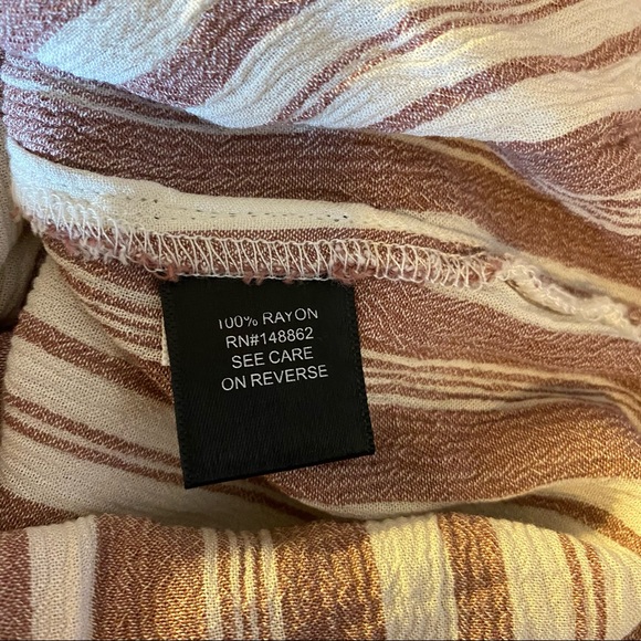 ✨torrid mauve stripe goddess high neck tank top✨ - Picture 6 of 6